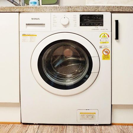 Aiola Cine Hongdae Apartment Сеул Екстериор снимка