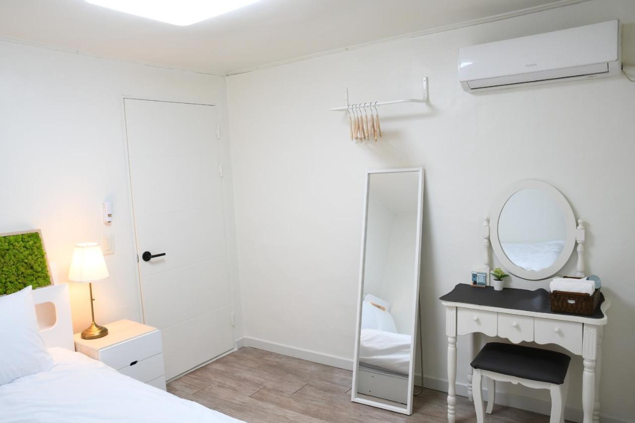 Aiola Cine Hongdae Apartment Сеул Екстериор снимка