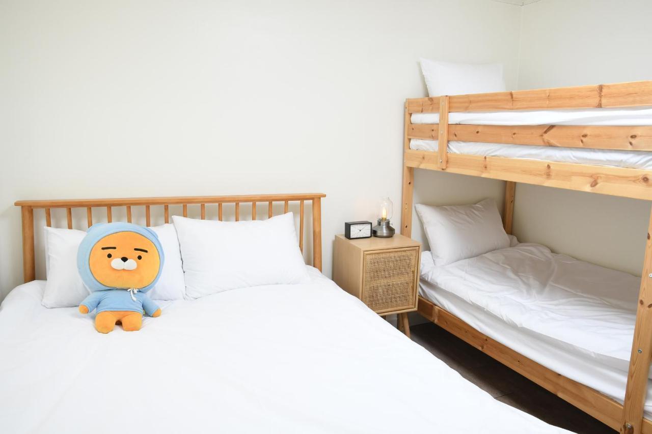 Aiola Cine Hongdae Apartment Сеул Екстериор снимка