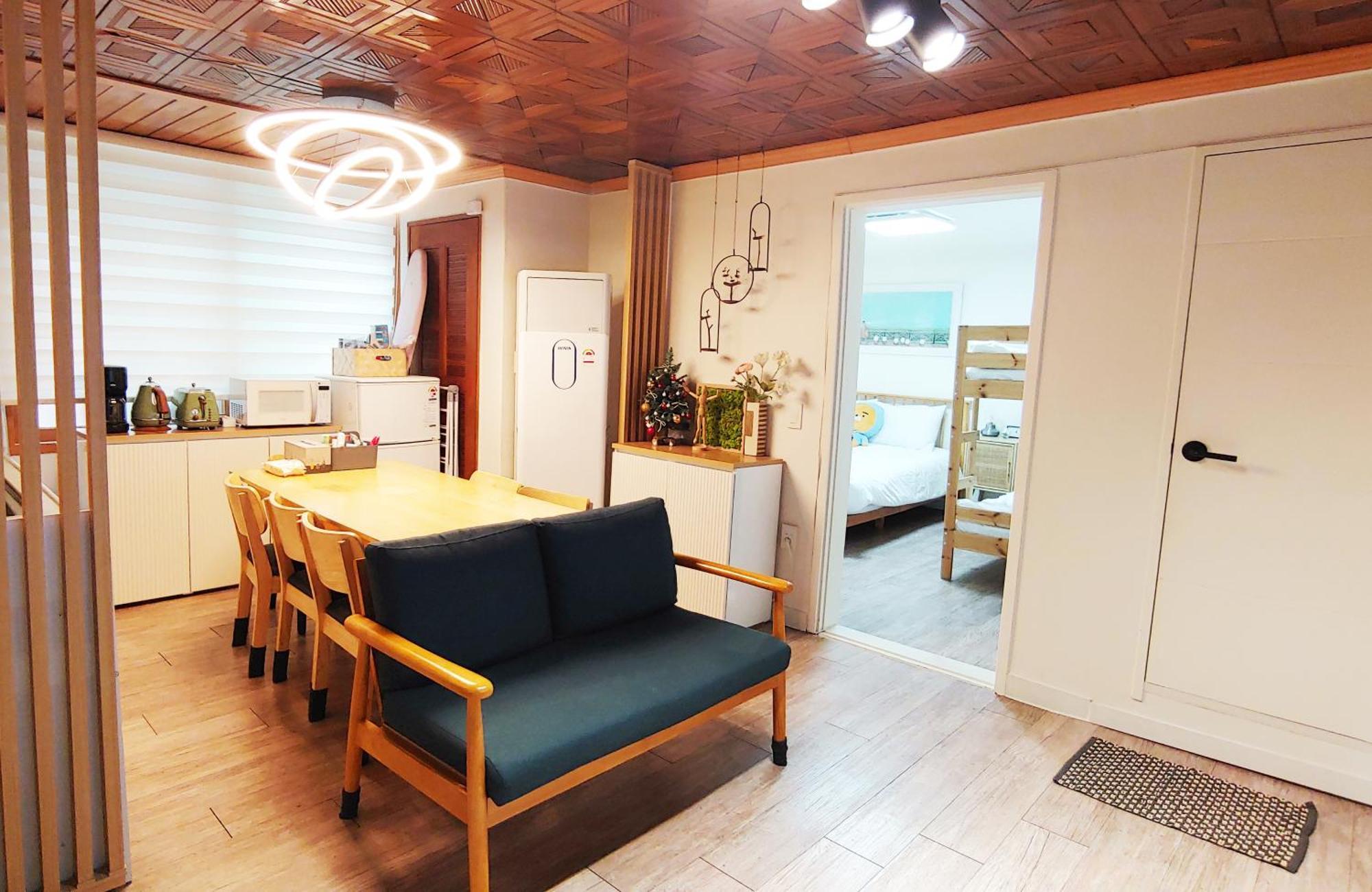 Aiola Cine Hongdae Apartment Сеул Екстериор снимка